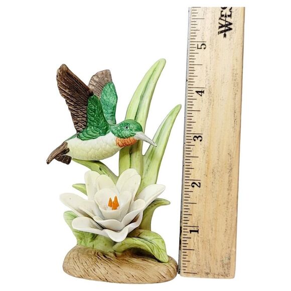 Royal Heritage Birds in Flight Collection Flight to Spring Hummingbird Figurine - Picture 11 of 12